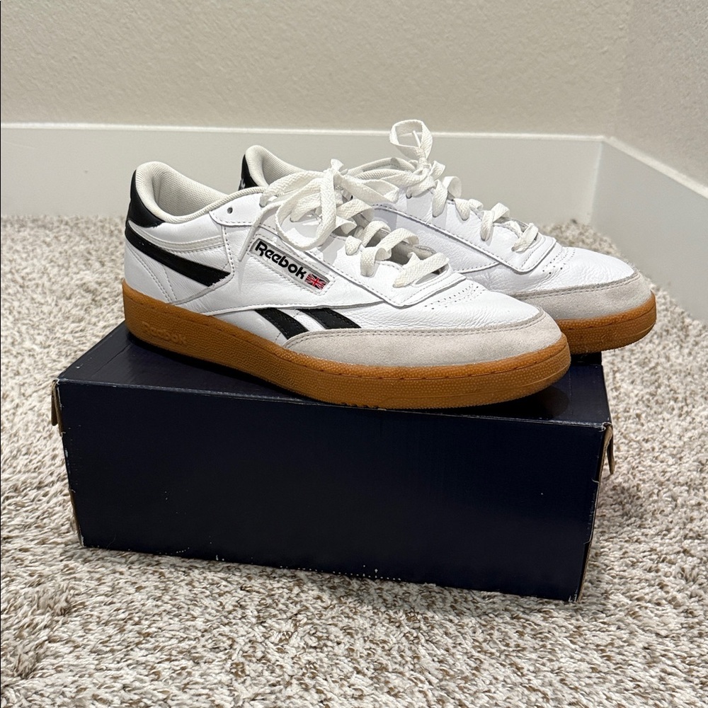 Reebok White Black & Gum Low-Top Sneakers
